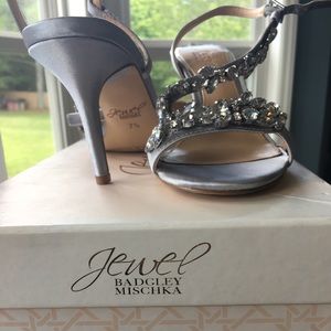 Jewel by Badgley Mischka silver heels